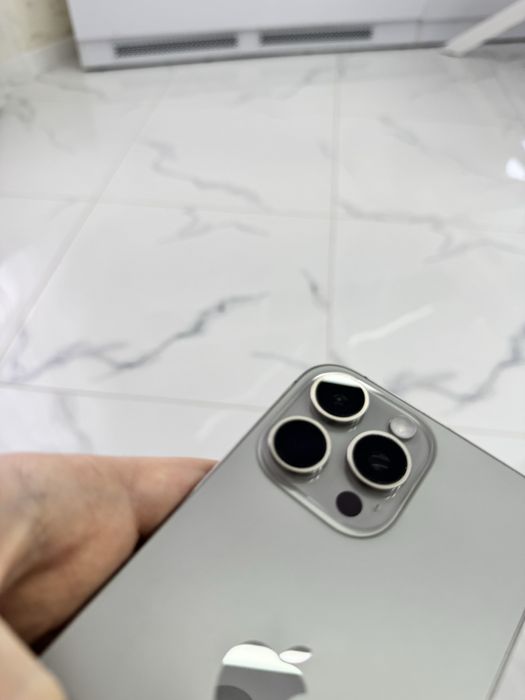 iPhone 16 Pro Max 1TB Natural Titanium esim