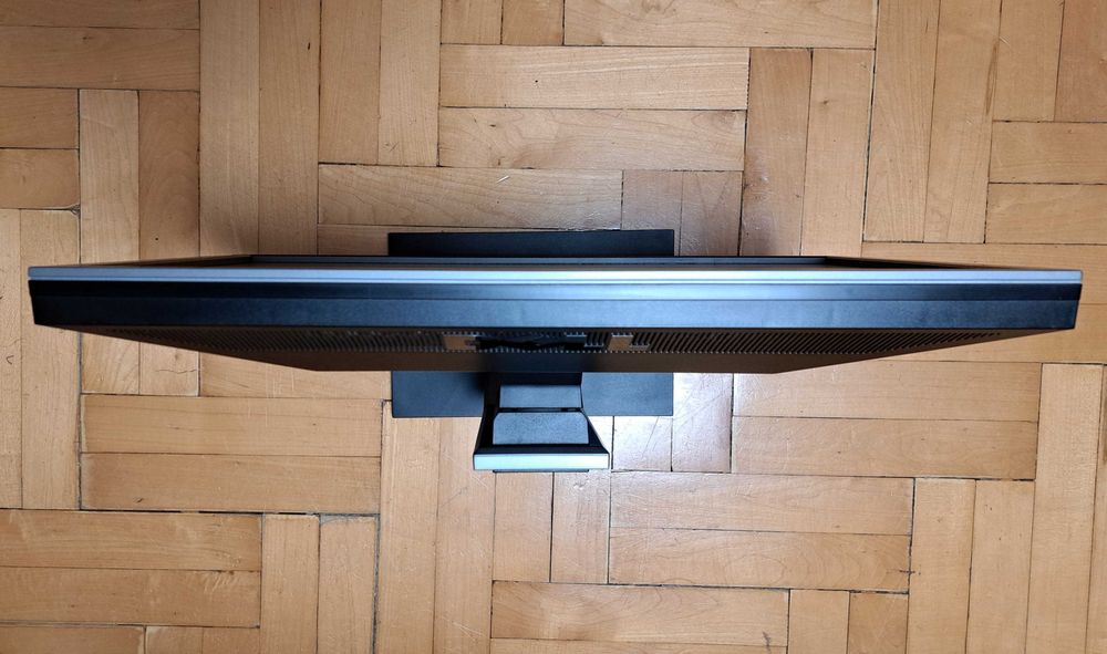 Monitor Dell P2210f 22" srebrno/czarny