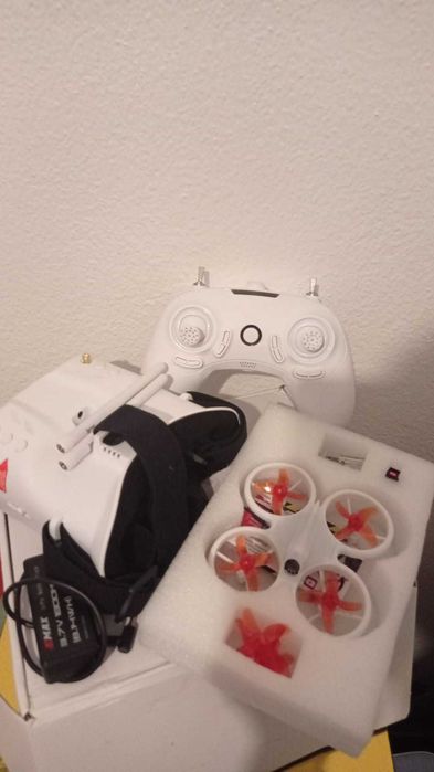 Drone Emax EZ Pilot + Óculos + Câmara - Novo!!