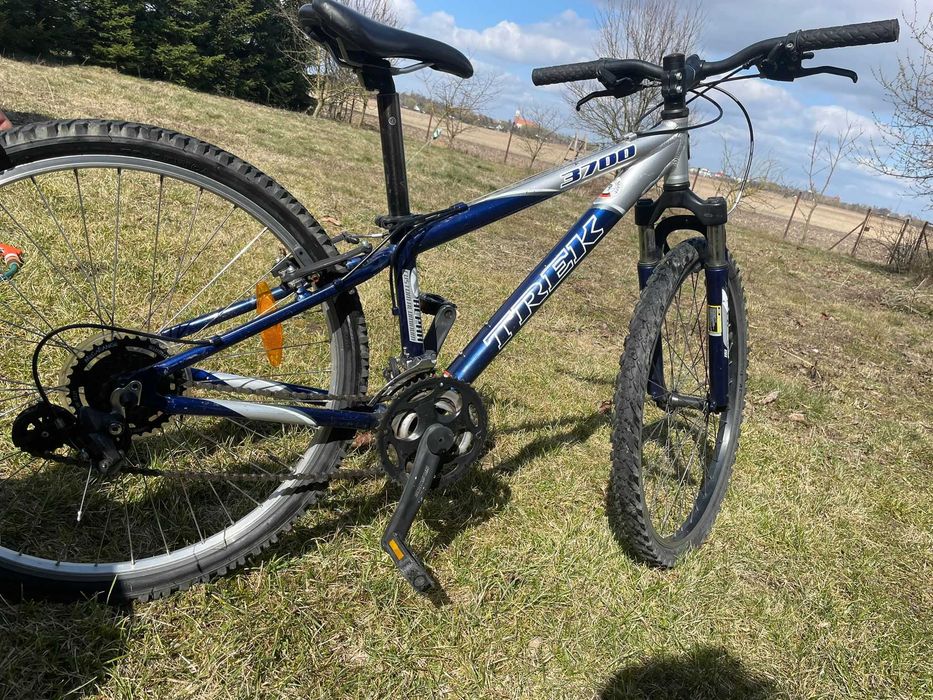 Rower Trek 3700 górski młodzieżowy aluminiowa rama