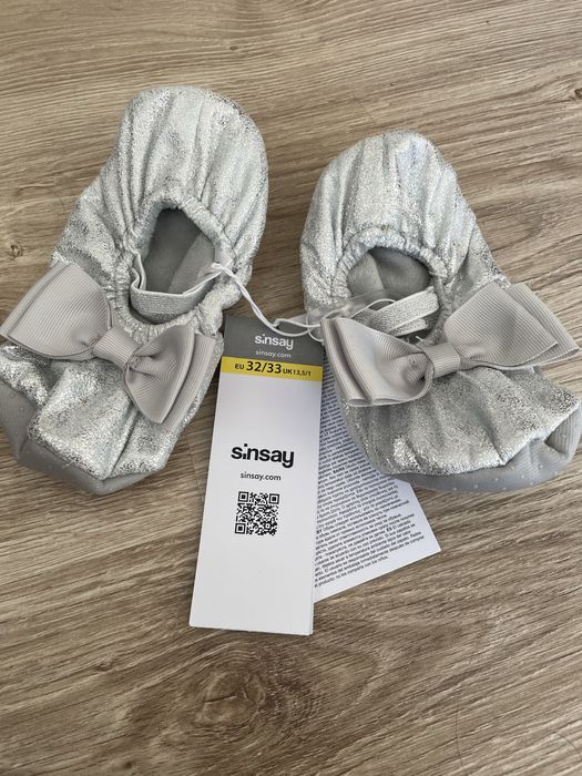 Чешки, тапочки святкові, розмір 32/33