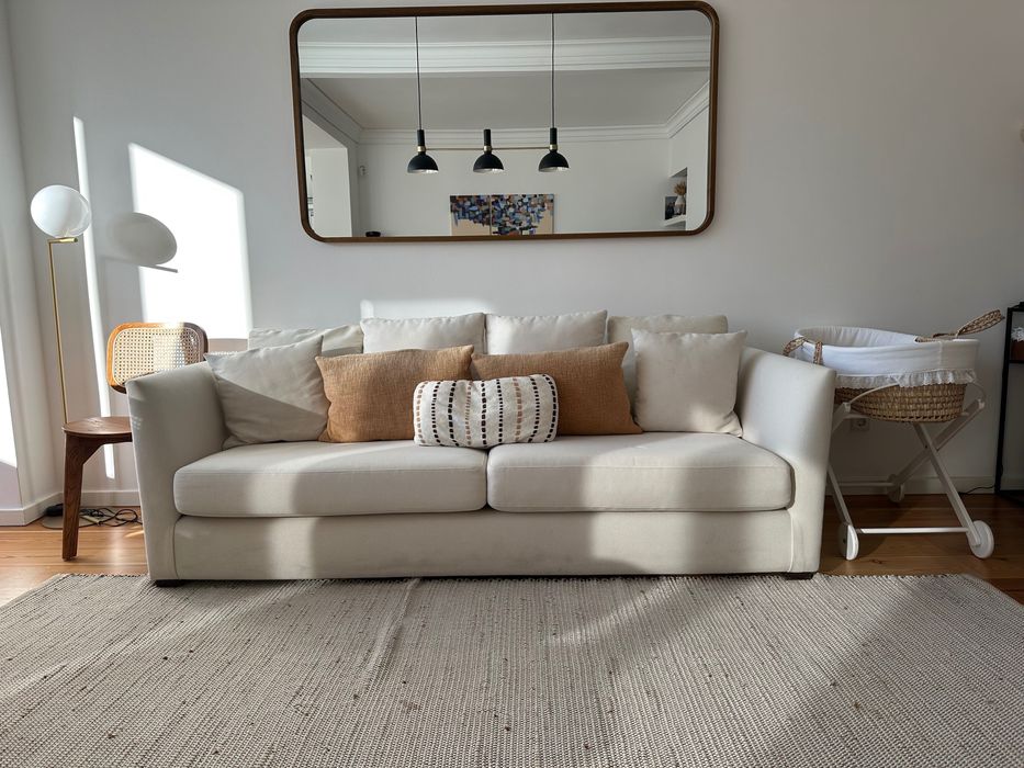 Sofá bege 2.20 metros