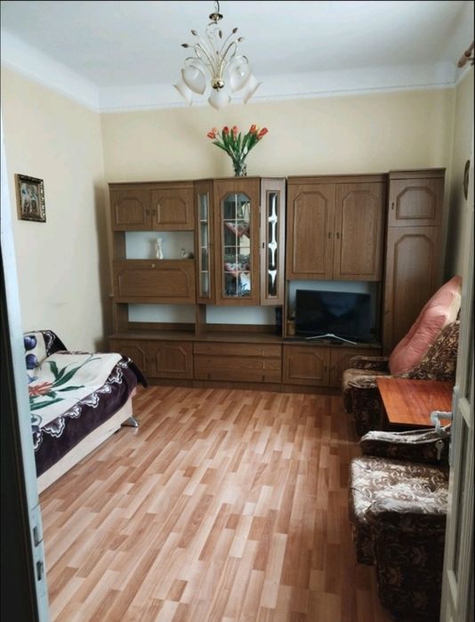 Продається пів особняк район вулиці Вовчинецькій