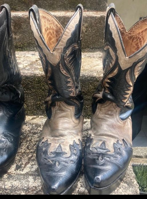Botas em pele genuína