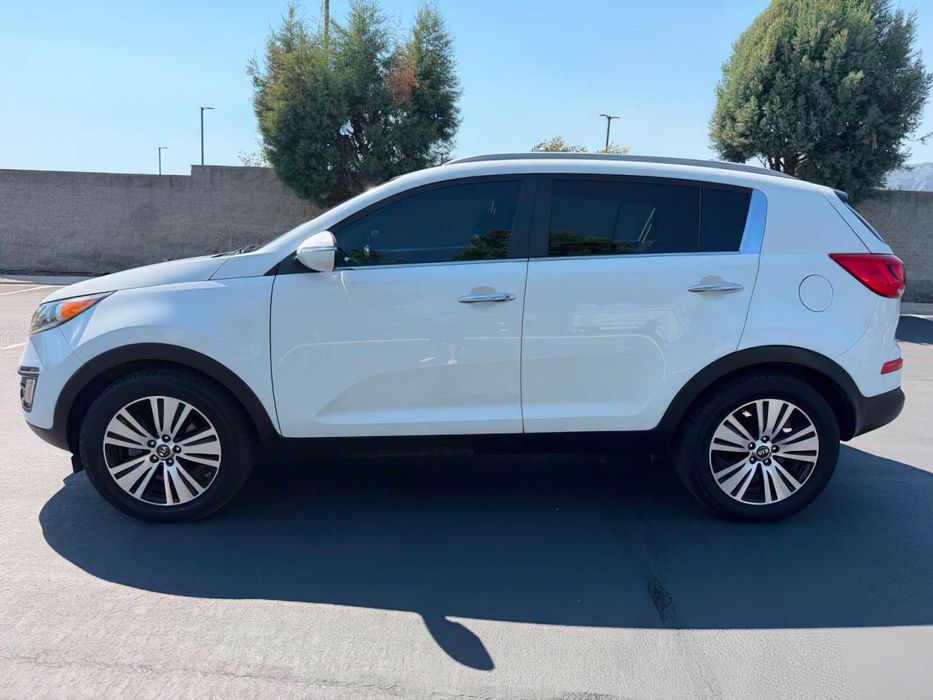 Kia Sportage EX      2015