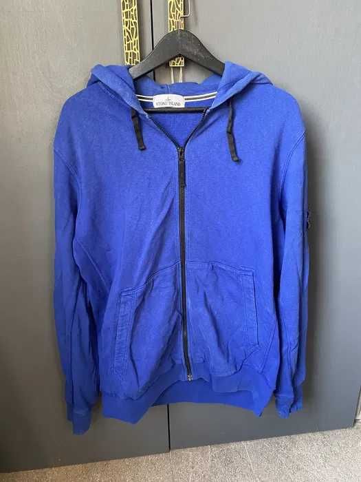 Rozpinana bluza z kapturem stone island patch program zip