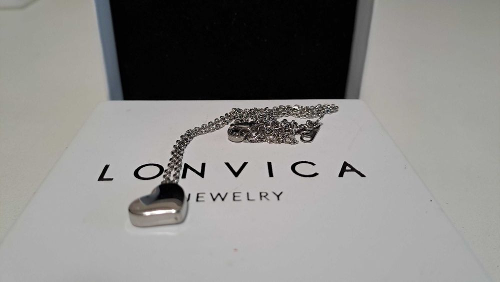 Colar de Prata com coração da Lonvica Jeweley.