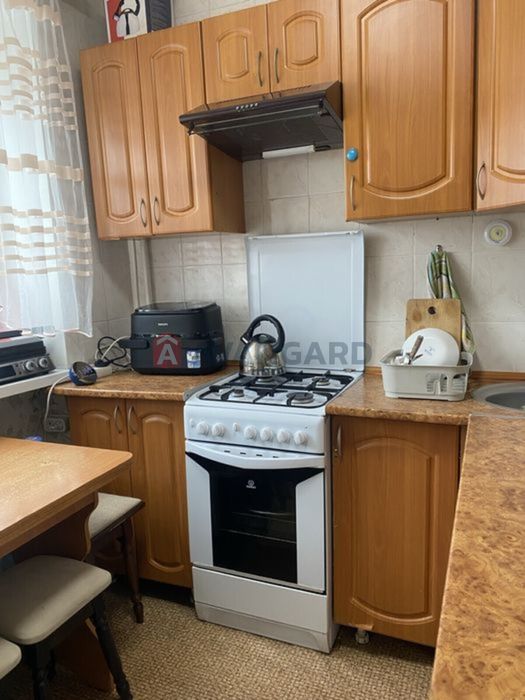 Продам 2-кімнатну квартиру.на Чумаченко.