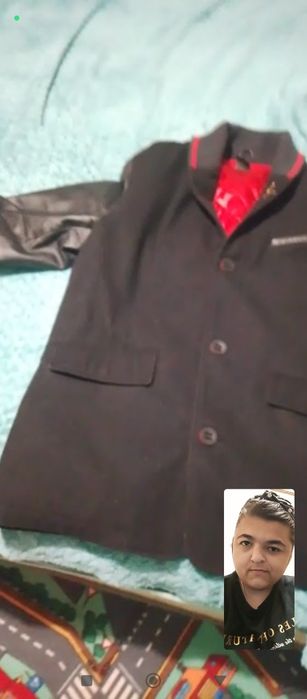 Продам курточку новую