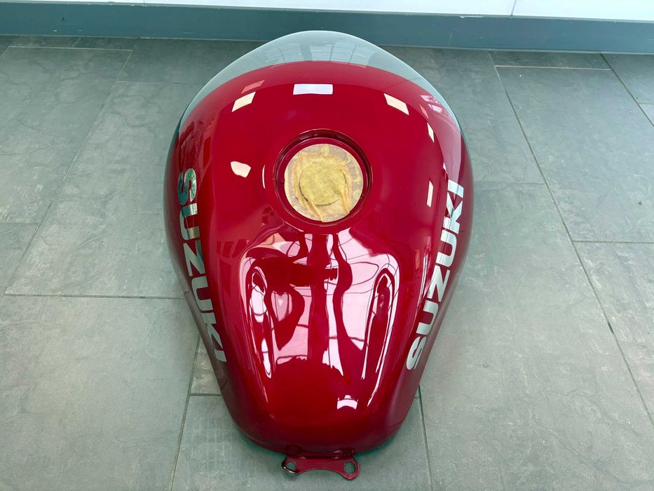 Zbiornik Paliwa Bak Suzulki GSX-R 1300 Hayabusa 1999-07 [4918]