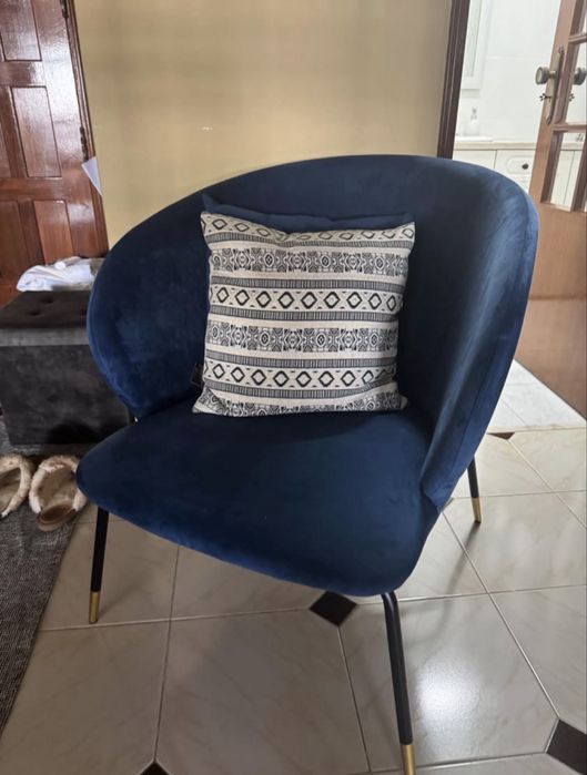 Cadeirão / Poltrona de Veludo Azul Escuro