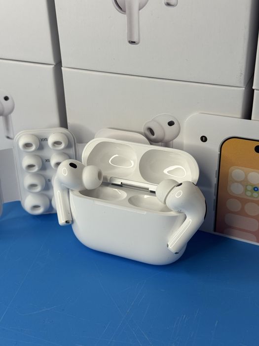 Навушники Apple Airpods Pro 3  з шумоподавленням