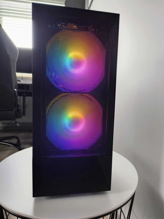 Komputer stacjonarny do gier – i5 / RX 570 / 16 GB RAM / SSD / RGB