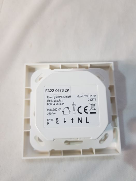 Inteligentny sterownik rolet Eve Shutter Switch (Apple Home / Thread)