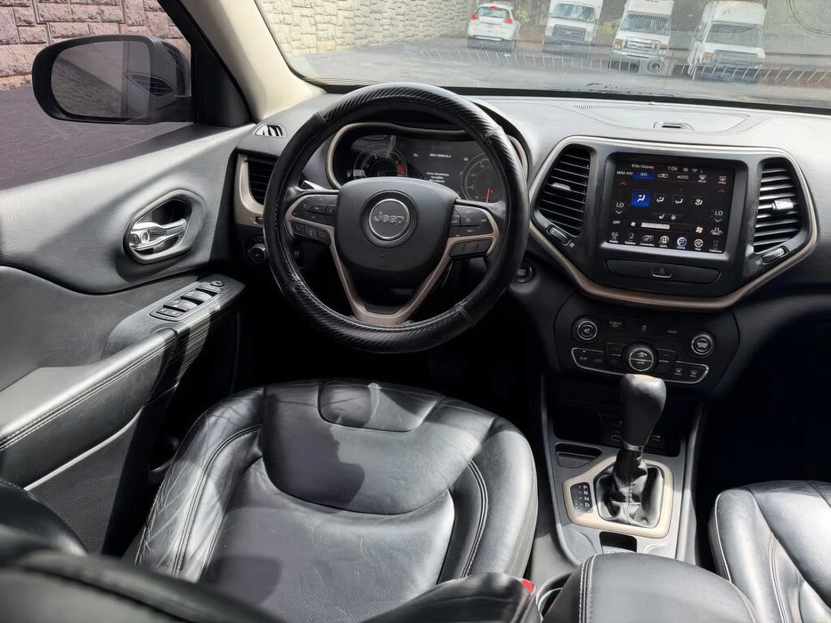 Jeep Cherokee Limited      2017