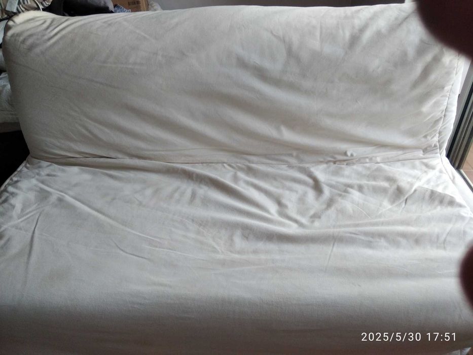 Sofá Cama  IKEA com pouco uso