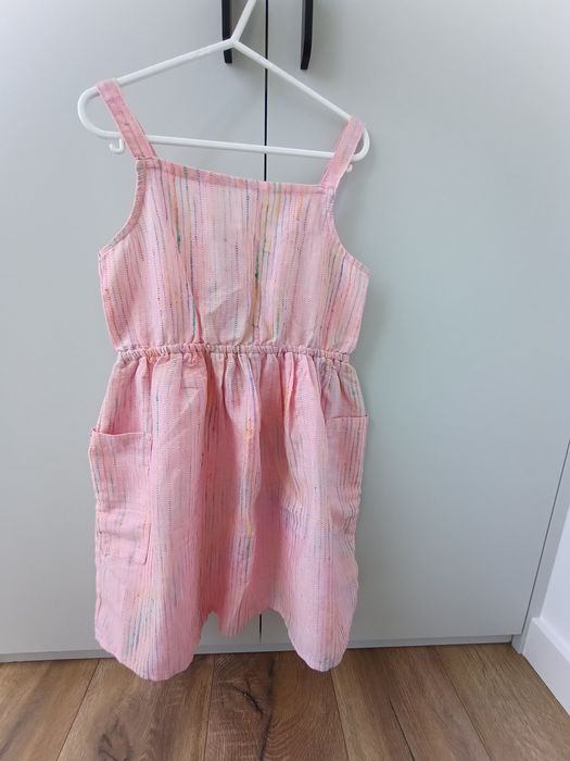 Sukienka dla dziewczynki Reserved 122