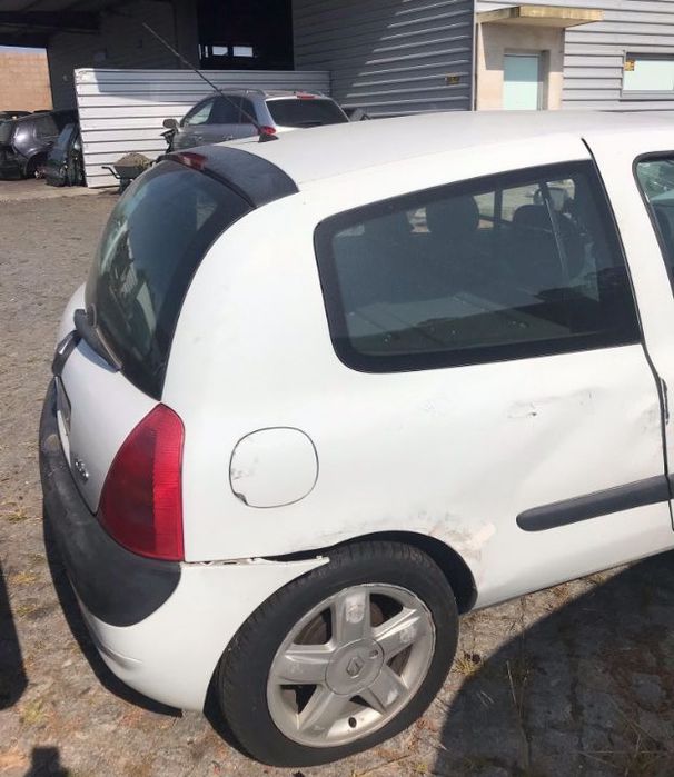 Renault Clio II 1.5 DCi Van 2005 - Para Peças