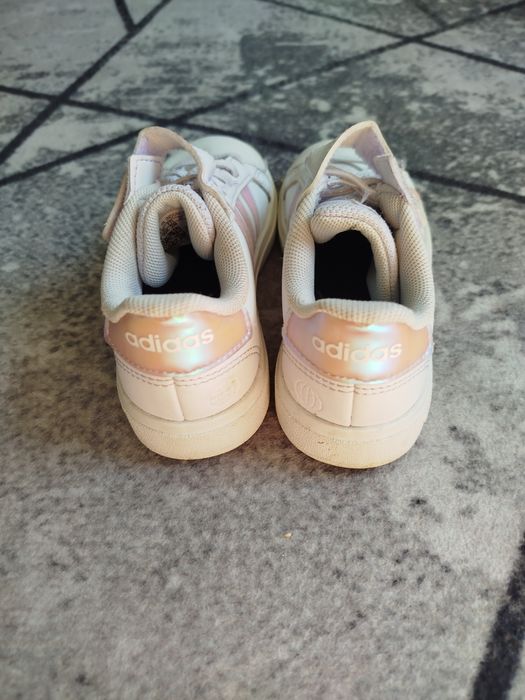 Детские кросовки Adidas 28р