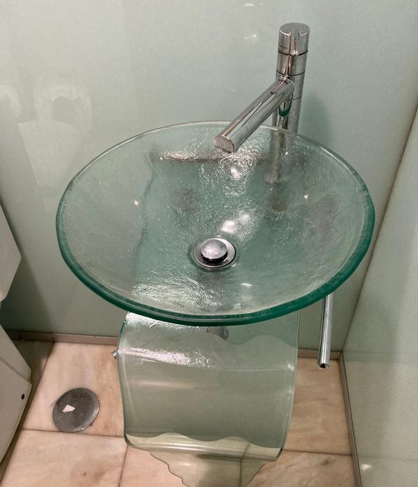 Lavatório  verde de vidro remperada
