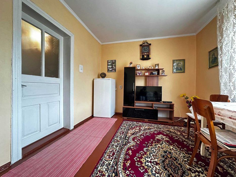 Продаж будинку в с. Нижнє Синєвидне