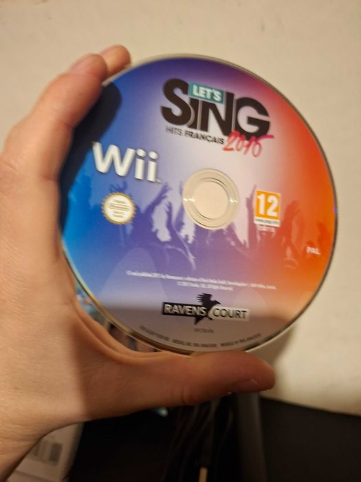 Let's Sing 2015 + Microfone Wii em bom estado geral testado (+2 jogos)