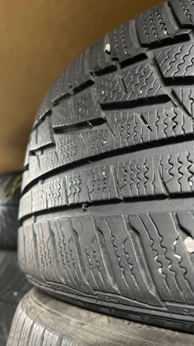 Комплект зимової гуми 225/40/18 Matador