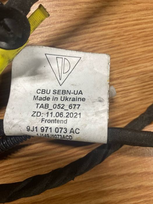 Porsche taycan проводка передньої панелі 9j1971073ac