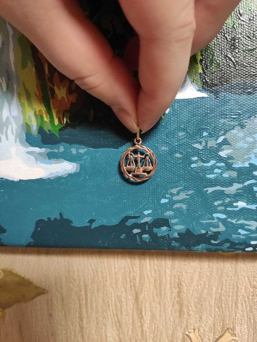 Кулон золотой "весы", золото, 585 проба