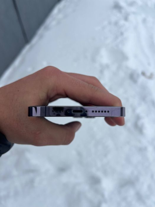 iPhone 14 pro max 128гб  акб 100%. НЮАНСИ  на екрані чорна точка, скол на екрані з права,  камера 1х, 2х, 3х буває розфоткус   0,5x працює ідеально