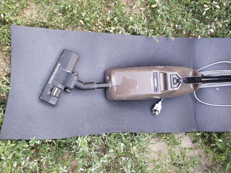 Пылесос Simens .