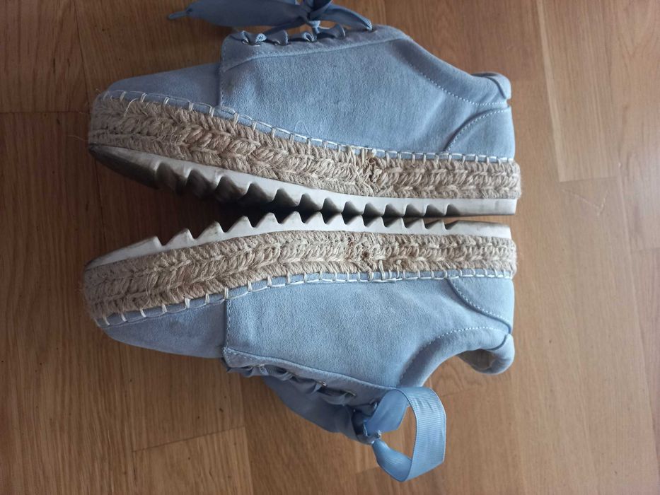 Espadryle na grubej podeszwie BullBoxer błękitne r.38