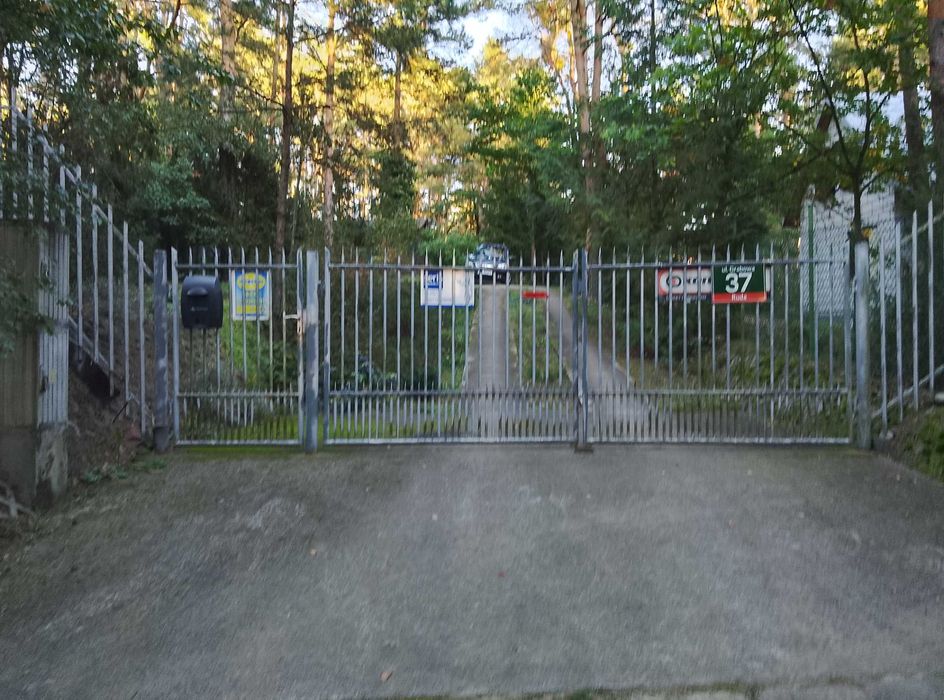 DZIAŁKA Z DREWNIANYM DOMKIEM Miejscowość: Ruda Gmina: Radzymin.