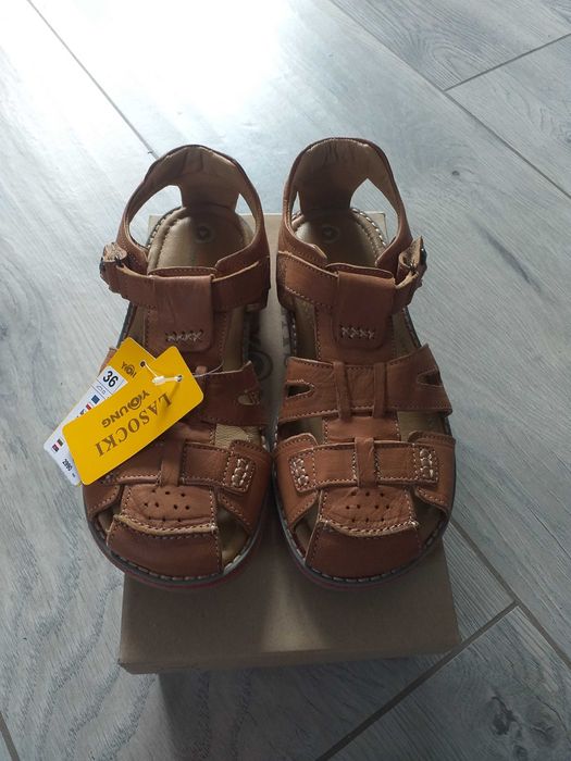 Sprzedam nowe sandały skórzane Lasocki young 36 wkładka 23cm