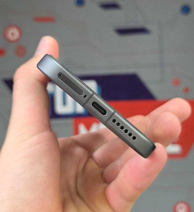 Xiaomi 17 12/256GB Повний комплект!