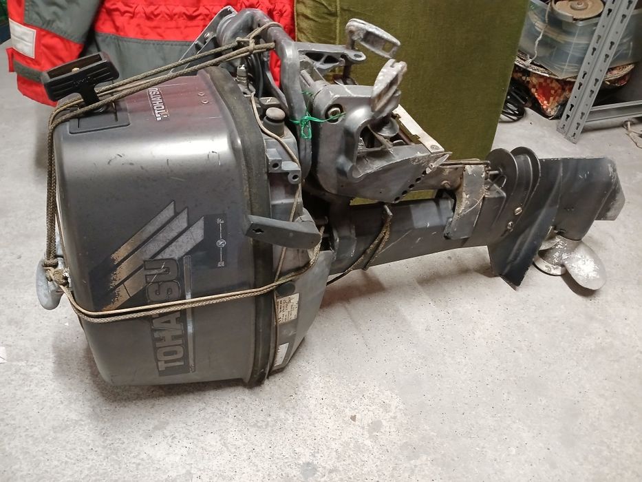 Motor de Barco Tohatsu M9.8B (3K9) – 9.8HP – Ano 2001 – Usado e Fiável