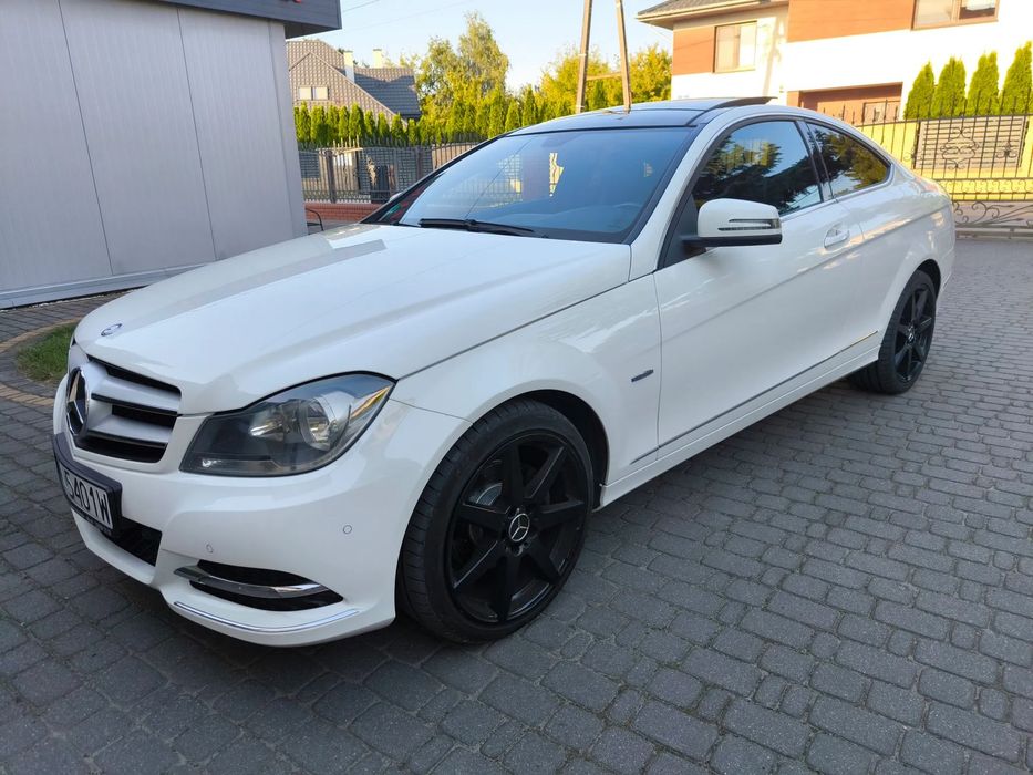 Mercedes-Benz Klasa C Coupe 2.2 CDI 170 KM 2012 Automat Panorama