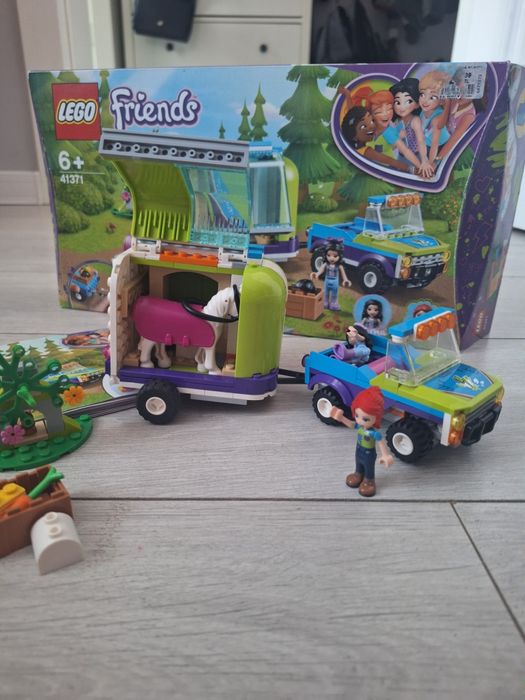 Klocki Lego Friends 41371 transporter koni
