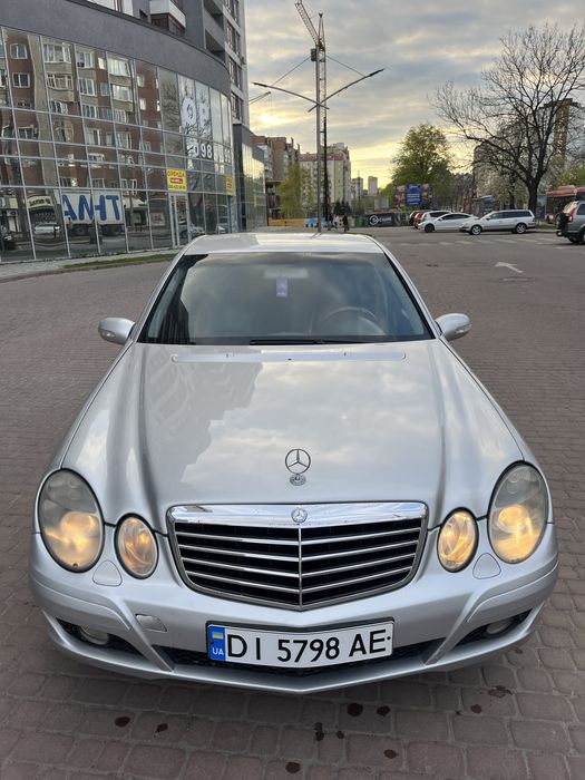 Mercedes benz e211