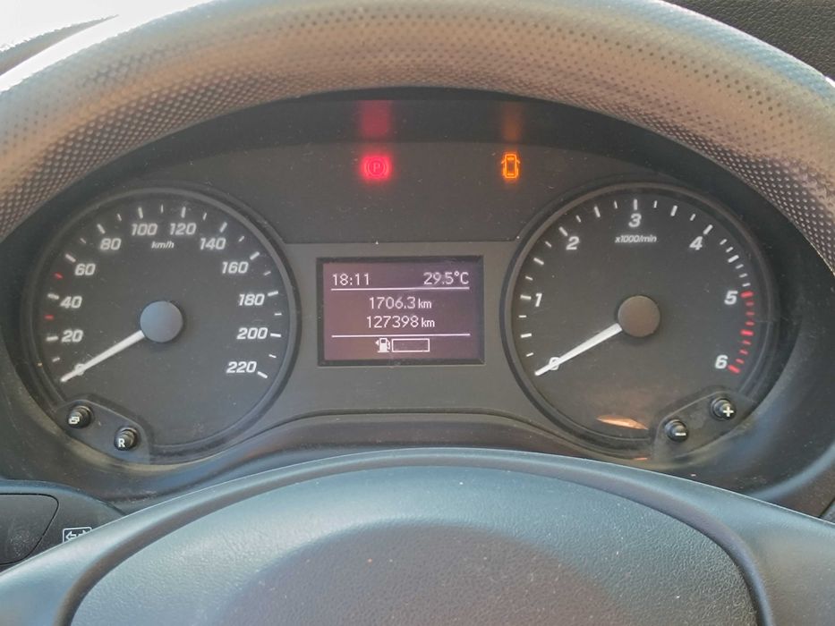 Mercedes Vito  114