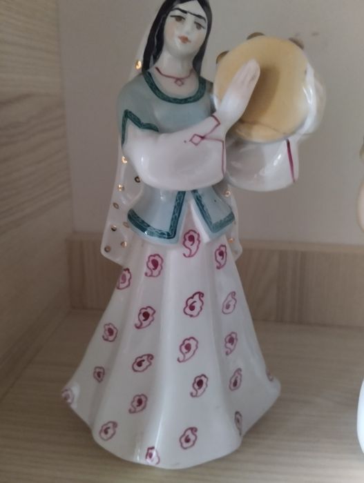 Бахус из Енеида , модница