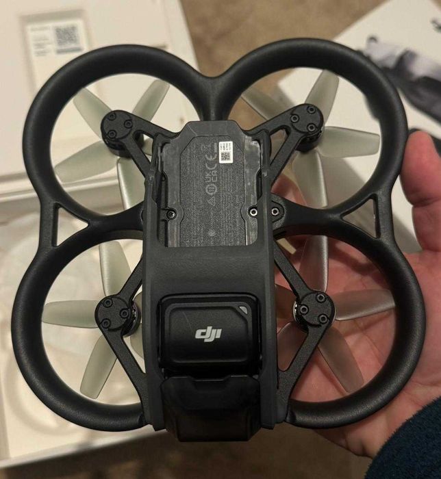 DJI AVATA Pack Completo com Óculos DJI Integra + 2 Comandos + Baterias