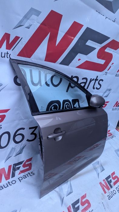 Передні праві двері kia ceed 1 хетчбек колір 8q