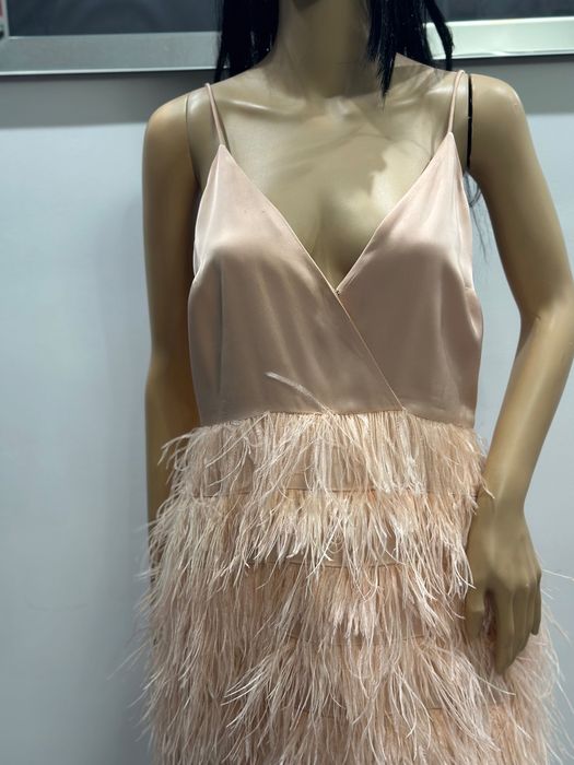 Twinset sukienka z piórami 38