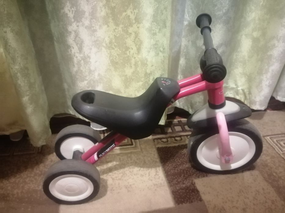 Беговел для дівчинки