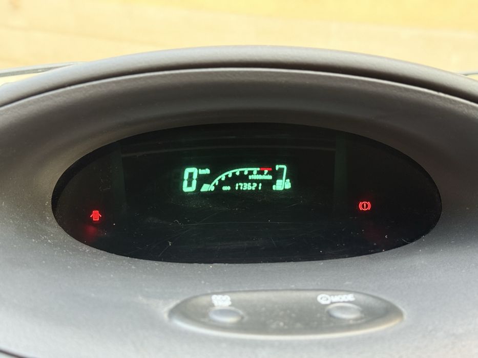 Toyota Yaris 1.0 VVT-i Sol 2003