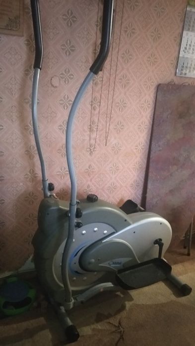 Продам  Орбитрек