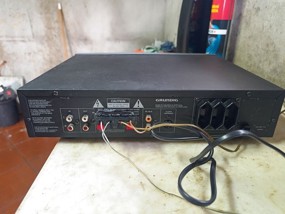 Amplificador com MP3, bluetooth, rádio pen  USB.