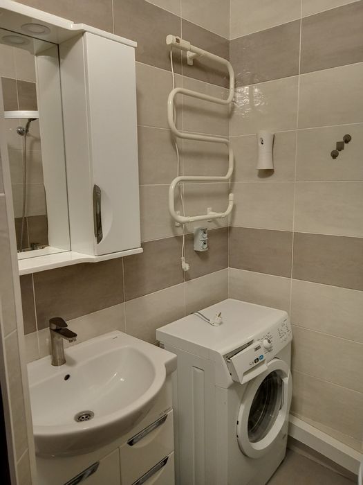 Продам рушникосушарку електричну