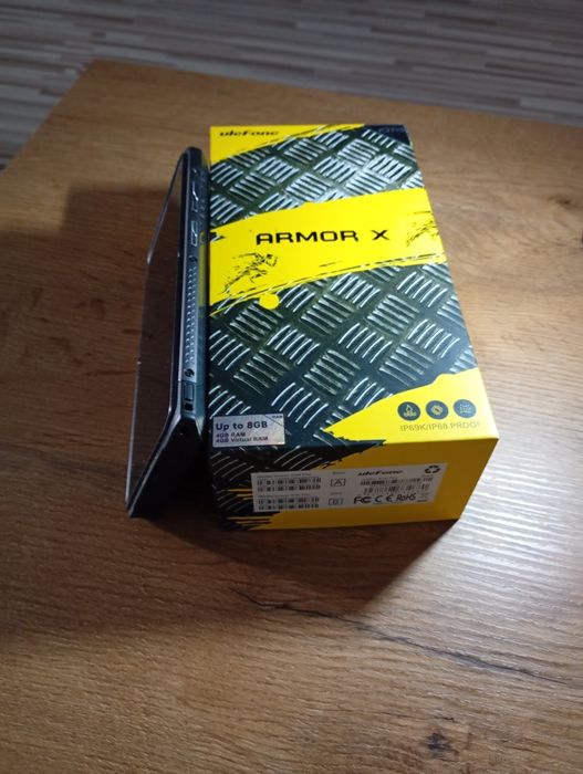 Smartfon  Ulefone Armor X10 Pro.